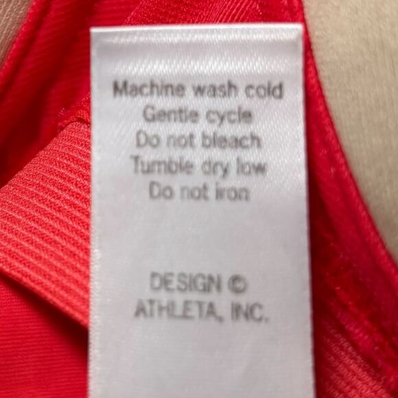 Athleta Tank Top/Tankini With Built In Bra Size 32A Bright Red V Neck Racer Back - Picture 8 of 8